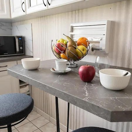 Apartment Wifi, Balcon, Spacieux - Chez Bibi & Perfect Courcouronnes