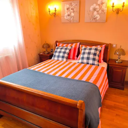 Wifi, Balcon, Spacieux - Chez Bibi & Perfect Apartment Courcouronnes