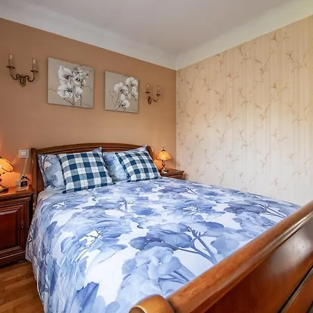 Apartment Wifi, Balcon, Spacieux - Chez Bibi & Perfect Courcouronnes